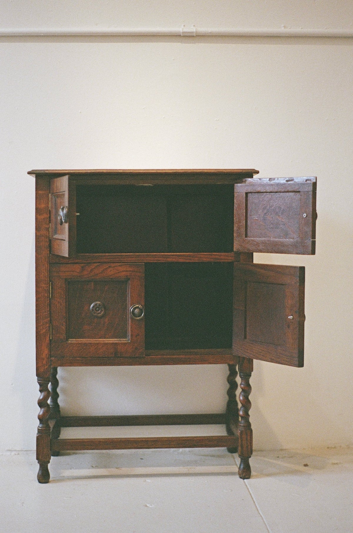 Early 20th Century English Oak Cabinet